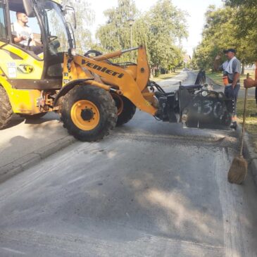 Поправке асфалта у Индустријској, Мајевичкој и три улице у Ветернику, радови на још 14 локација